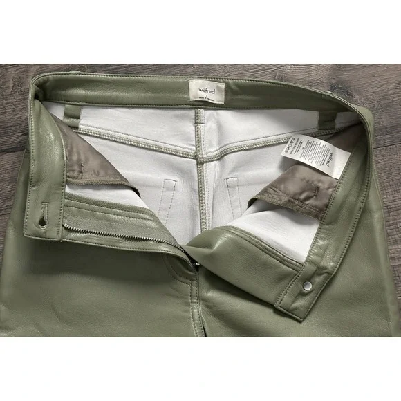 Wilfred Aritzia Melina Pants Size 2 Green Vegan Leather High Rise Straight Leg - Picture 7 of 9